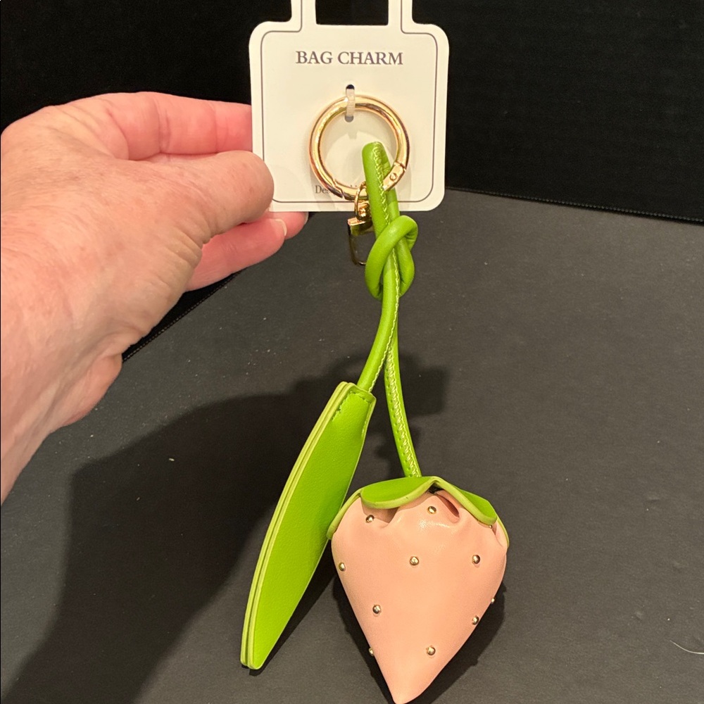 Bag Charm Strawberry 🍓 Keychain - Green and Pink